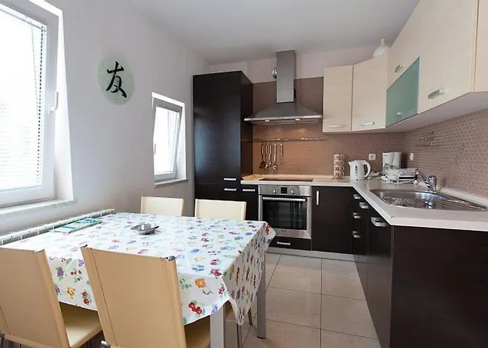Seaview 3623-2 Apartment Omisalj